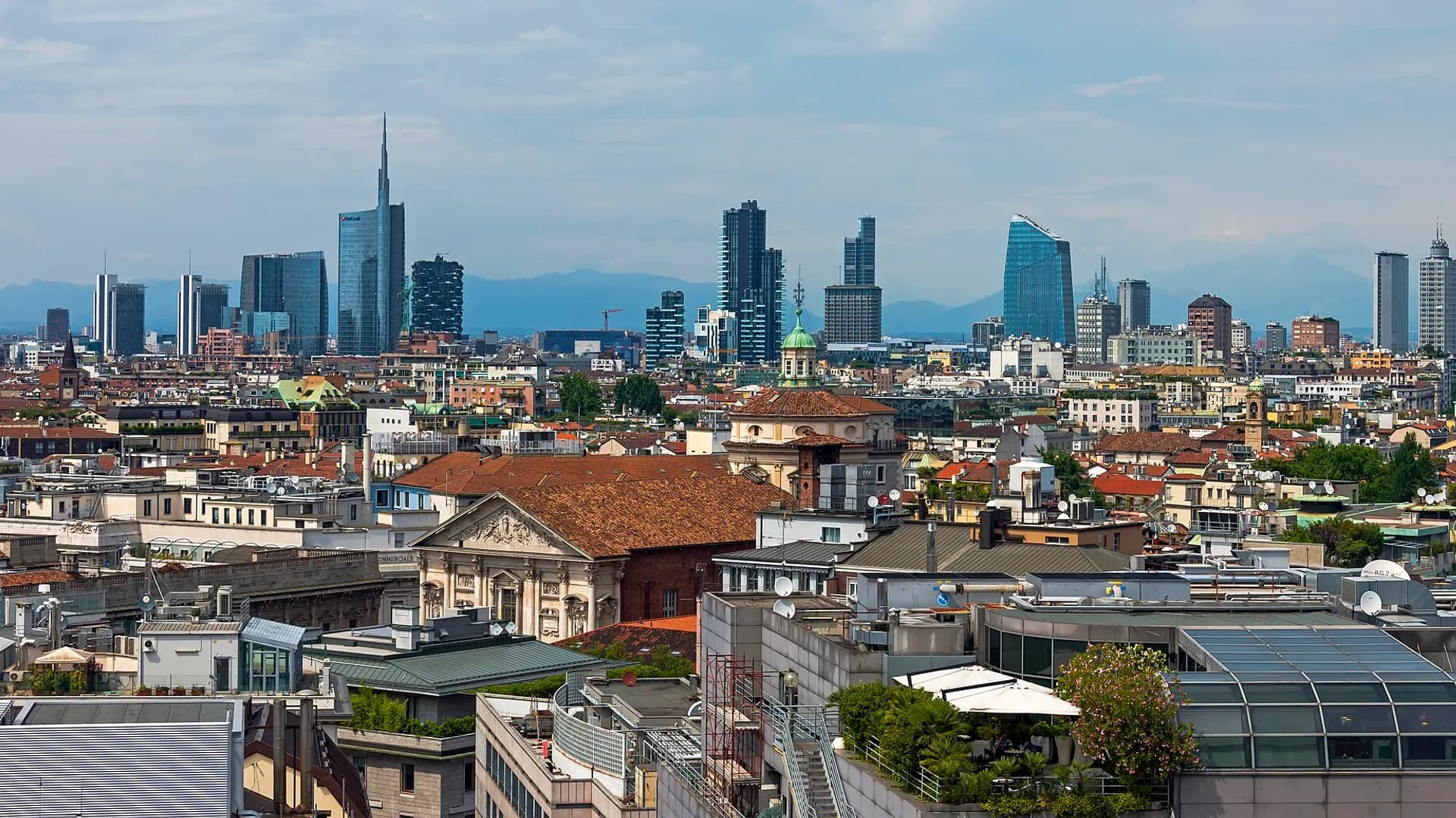 Milano, Isola e Porta Nuova